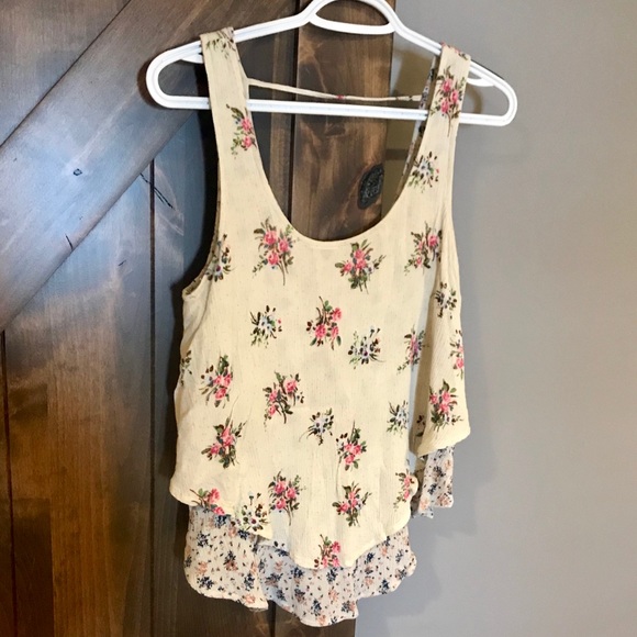 Mossimo Supply Co. Tops - Mossimo flower floral flowy tank small